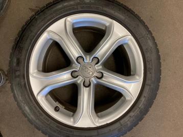 4 zilveren aluminium velgen (AUDI) met winterbanden (17') beschikbaar voor biedingen