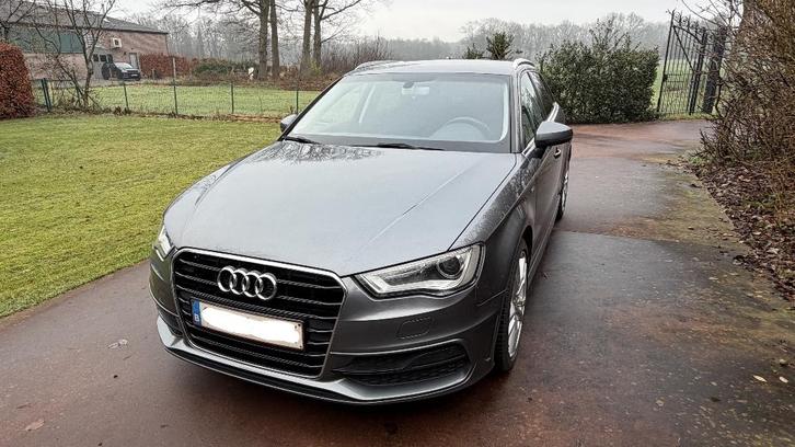 Audi A3 Sportback 1.6 TDI Attraction S Line, Auto's, Audi, Particulier, A3, ABS, Airbags, Airconditioning, Alarm, Bluetooth, Boordcomputer