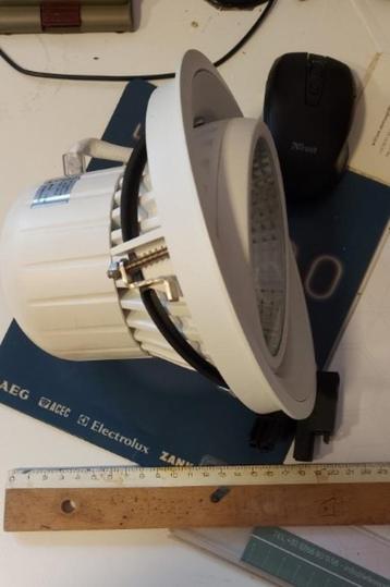 LED-Spot GROOT beschikbaar voor biedingen