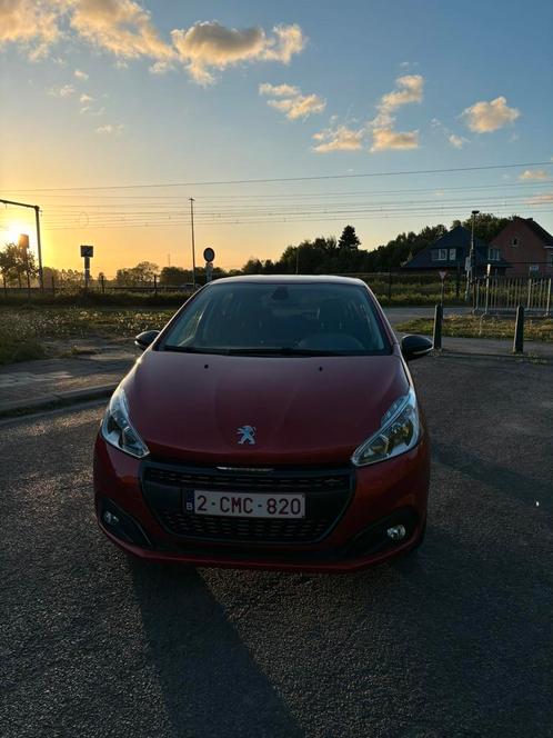 Peugeot 208 GT line airco / carplay / camera, Auto's, Peugeot, Particulier, Achteruitrijcamera, Airbags, Airconditioning, Alarm