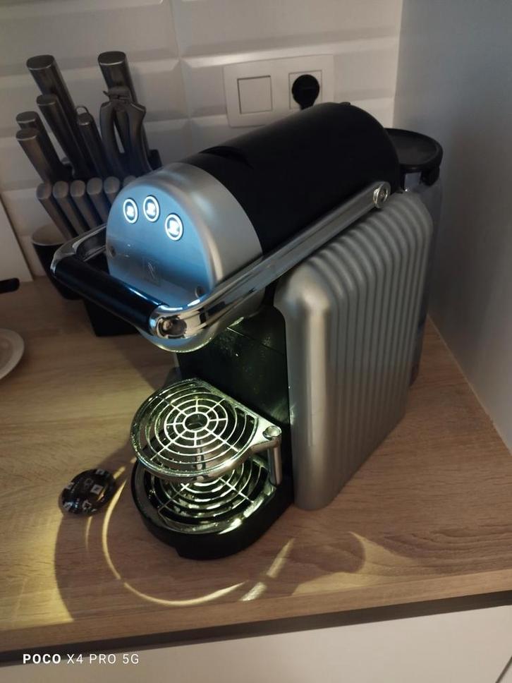 Nespresso Professional Zenius, Elektronische apparatuur, Koffiezetapparaten, Zo goed als nieuw, Ophalen