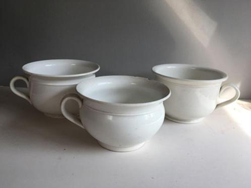Anciens vases de nuit en faïence blanche, Antiek en Kunst, Antiek | Keramiek en Aardewerk, Ophalen