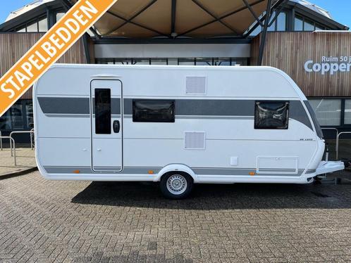 Hobby De Luxe 490 KMF 2025 Mover,3M TENT!, Caravans en Kamperen, Caravans, tot en met 6, 1000 - 1250 kg, Treinzit, Hobby, Vast bed
