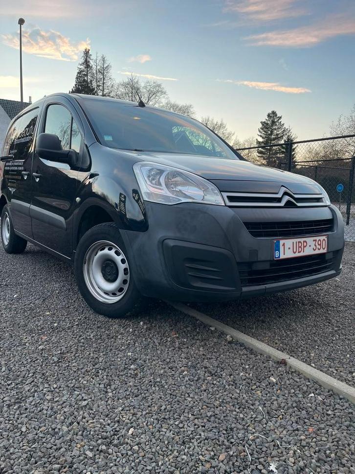 Citroen Berlingo 1.6 Blue HDI EUR 6, Autos, Citroën, Particulier, Berlingo, Caméra de recul, Airbags, Air conditionné, Bluetooth