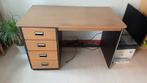 Klein bureau 117x65 (h=73) om weg te geven, Ophalen, Gebruikt, Bureau