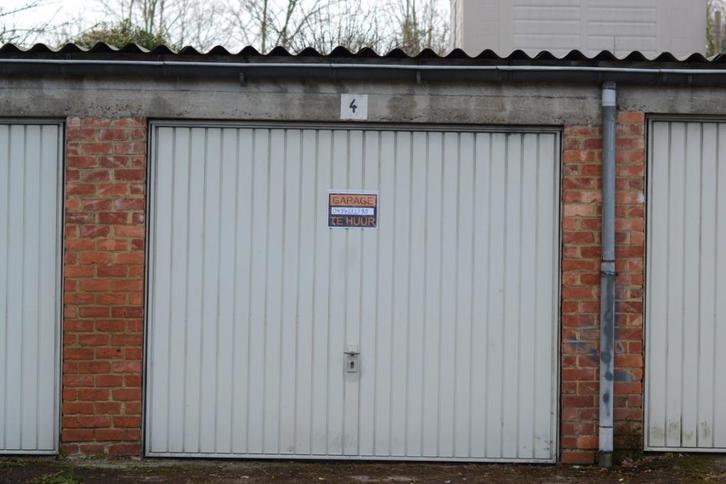 Afsluitbare garagebox / garage te huur centrum Leuven, Immo, Garages en Parkeerplaatsen, Leuven