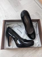 Zwarte lakleren pumps Tamaris maat 38, Kleding | Dames, Schoenen, Tamaris, Pumps, Zwart, Ophalen of Verzenden