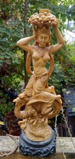 ivorine beeld in kunststof, Antiek en Kunst, Kunst | Beelden en Houtsnijwerken, Ophalen of Verzenden