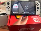 Switch OLED + extra’s, Games en Spelcomputers, Spelcomputers | Nintendo Switch, Switch OLED, Met games, Met 2 controllers, Nieuw