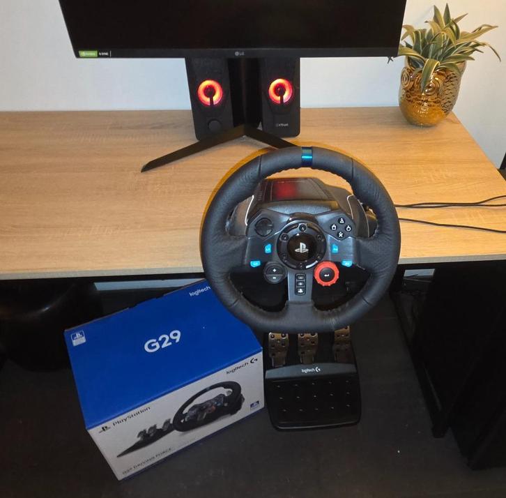 Logitech G29 stuur PS 5, PS 4, PC + pedalen, Games en Spelcomputers, Spelcomputers | Sony PlayStation 5, Zo goed als nieuw, Ophalen