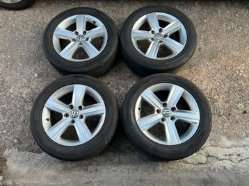 Volkswagen Golf 7 Velgen met Zomerbanden beschikbaar voor biedingen
