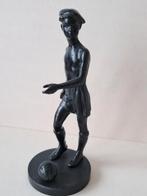 Sculpture de joueur de football, décoration de salle de spor, Sports & Fitness, Football, Comme neuf, Enlèvement ou Envoi