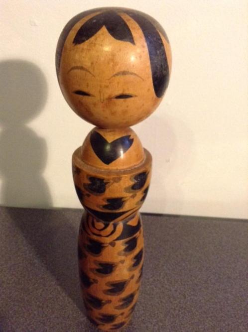 Kokeshi - Traditionele Japanse houten pop / 22, Antiek en Kunst, Antiek | Speelgoed, Ophalen