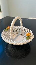 Porseleinen mandje (diameter 18cm), Huis en Inrichting, Woonaccessoires | Schalen en Manden, Ophalen of Verzenden, Gebruikt