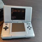 Ds phat zilver met opbergzakje en oplader, Games en Spelcomputers, Spelcomputers | Nintendo DS, Ophalen, DS Original of Phat, Zo goed als nieuw