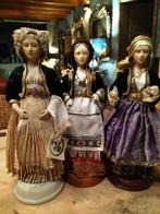 Rare Poupées grecques vintages en porcelaine de Trikeri, Collections, Enlèvement, Comme neuf, Poupée, Réaliste ou Reborn