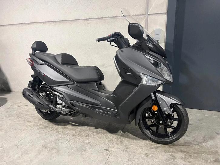 SYM GTS 125 luxescooter in heel mooie staat (bj 2019), Motoren, Motoren | Overige merken, Bedrijf, Scooter, 11 kW of minder