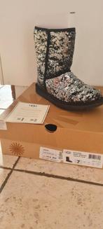 UGG, Ophalen of Verzenden