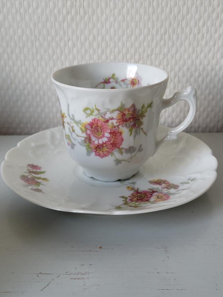 Porcel. Limoges 6 tasses et 6 S/T.  Lafarge/Amandine/1950, Antiquités & Art, Enlèvement ou Envoi