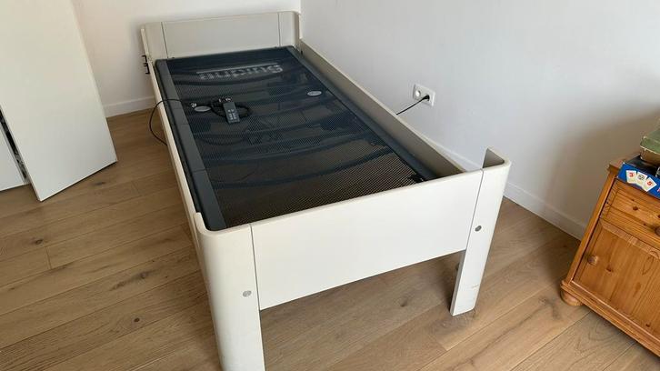 Auping bed auronde (elektrisch) met matras 90 x 200 cm, Huis en Inrichting, Slaapkamer | Bedden, Verstelbaar, Ophalen