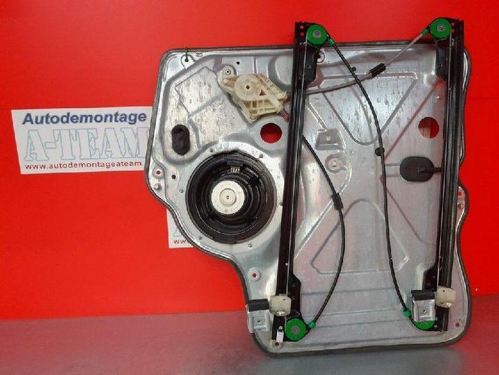 VITRE MECANISME AVANT GAUCHE Transporter T5 (7E0837729L), Autos : Pièces & Accessoires, Vitres & Accessoires, Volkswagen, Utilisé