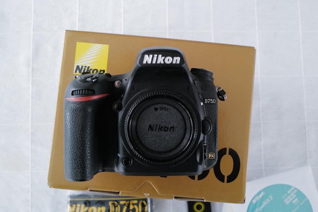 Nikon D750 - body, TV, Hi-fi & Vidéo, Comme neuf, Enlèvement, Reflex miroir, 24 Mégapixel