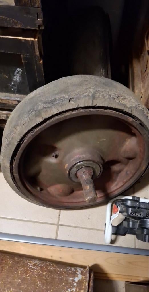 Us ww2 stuart  M5, Collections, Objets militaires | Seconde Guerre mondiale, Enlèvement