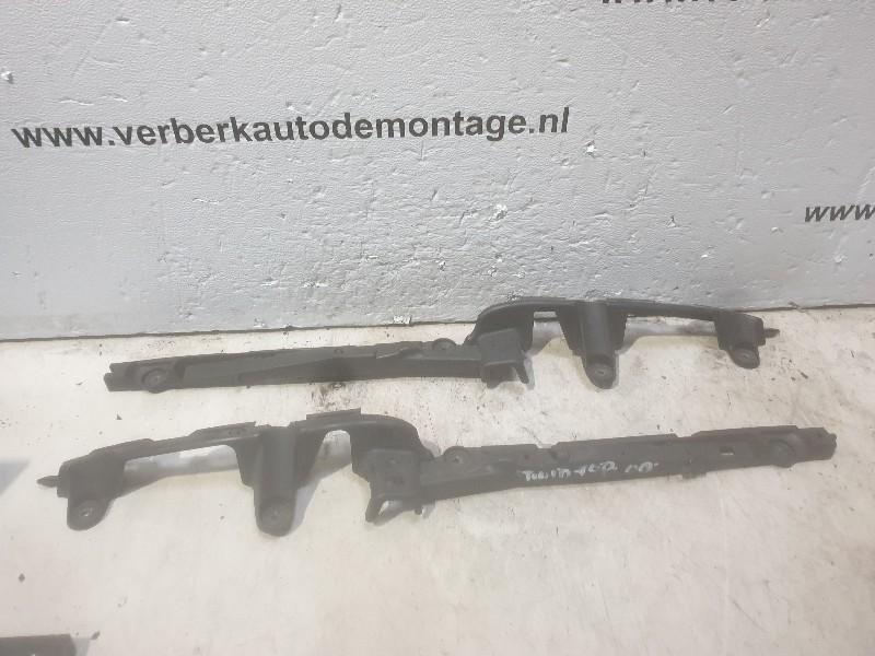 SUPPORT PARE-CHOCS CENTRE ARRIÈRE Astra H Twin Top (L67), Autos : Pièces & Accessoires, Utilisé, Opel