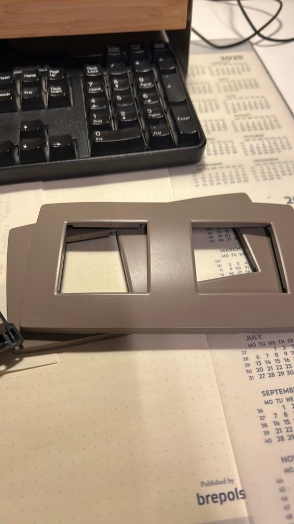 Niko lot diverse afdekplaatjes bruin, Doe-het-zelf en Bouw, Elektriciteit en Kabels, Ophalen of Verzenden, Nieuw, Overige typen