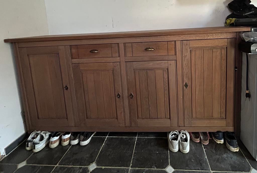 Landelijke, degelijke en kwalitatieve kast in teak, Ophalen, Zo goed als nieuw