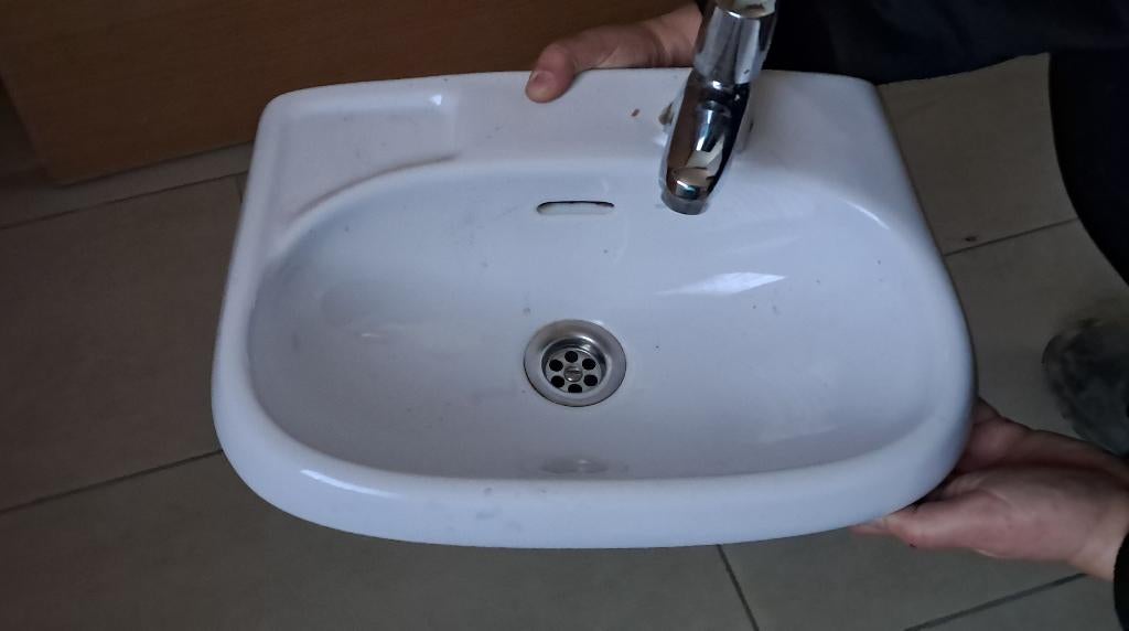 Lavabo wc, Ophalen, Wasbak of Wastafel