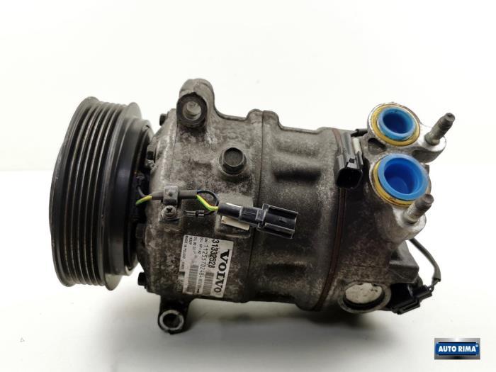 Pompe clim d'un Volvo V60, Autos : Pièces & Accessoires, Autres pièces automobiles, Volvo, Utilisé, 3 mois de garantie, Enlèvement ou Envoi