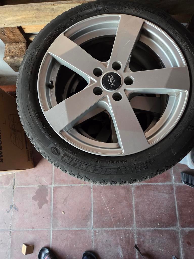 4 pneus d'hiver + jantes 215/50 R17, Pneus et Jantes, Véhicule de tourisme, 17 pouces, Enlèvement