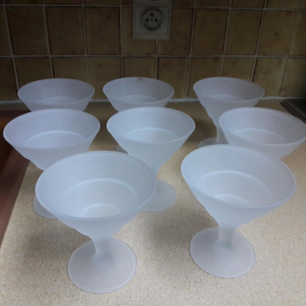 ijscoupes glas 8 stuks en ijs schepper, Ophalen, Nieuw, Glas, Wit