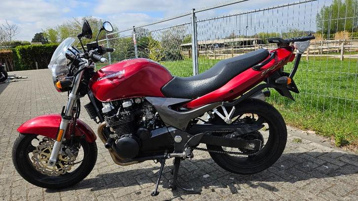Kawasaki ZR-7 | 26.500 km | Klaar voor motorseizoen, Motoren, Motoren | Kawasaki, Particulier, Naked bike, meer dan 35 kW, 4 cilinders