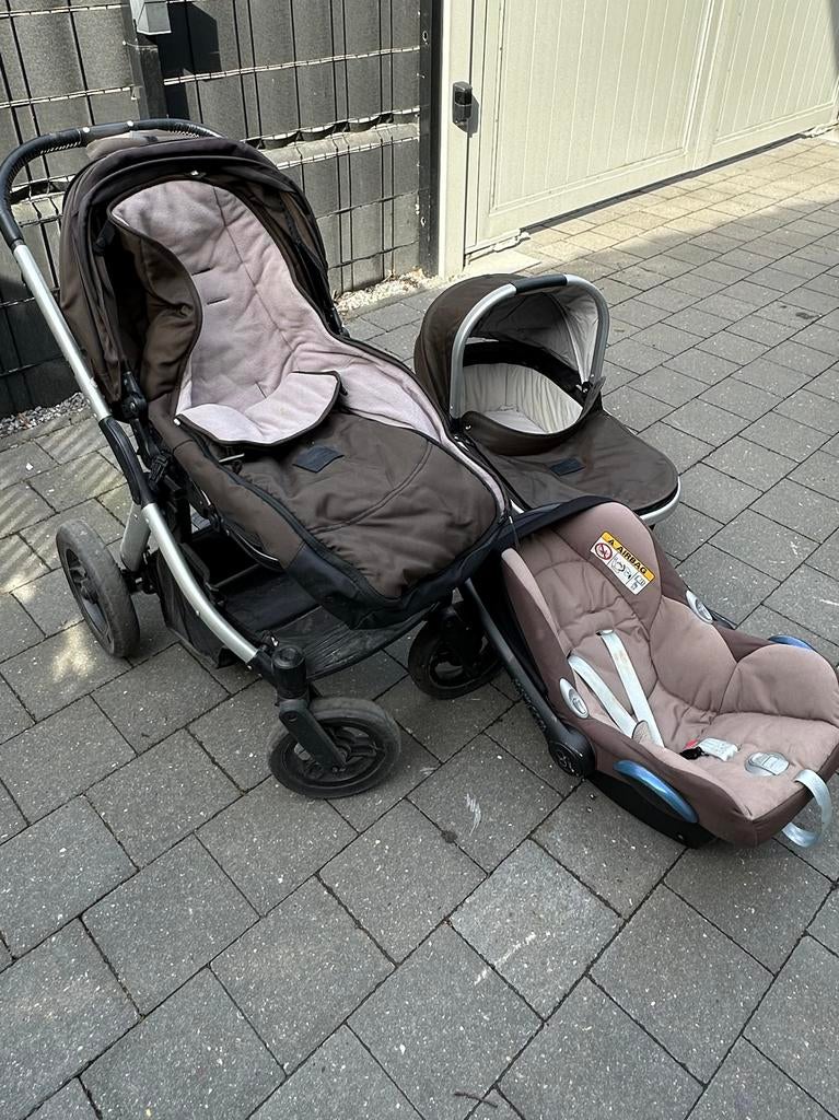 Mooie complete Mutsy combi-kinderwagen (Bruin/Grijs), Kinderen en Baby's, Kinderwagens en Combinaties, Ophalen, Zo goed als nieuw