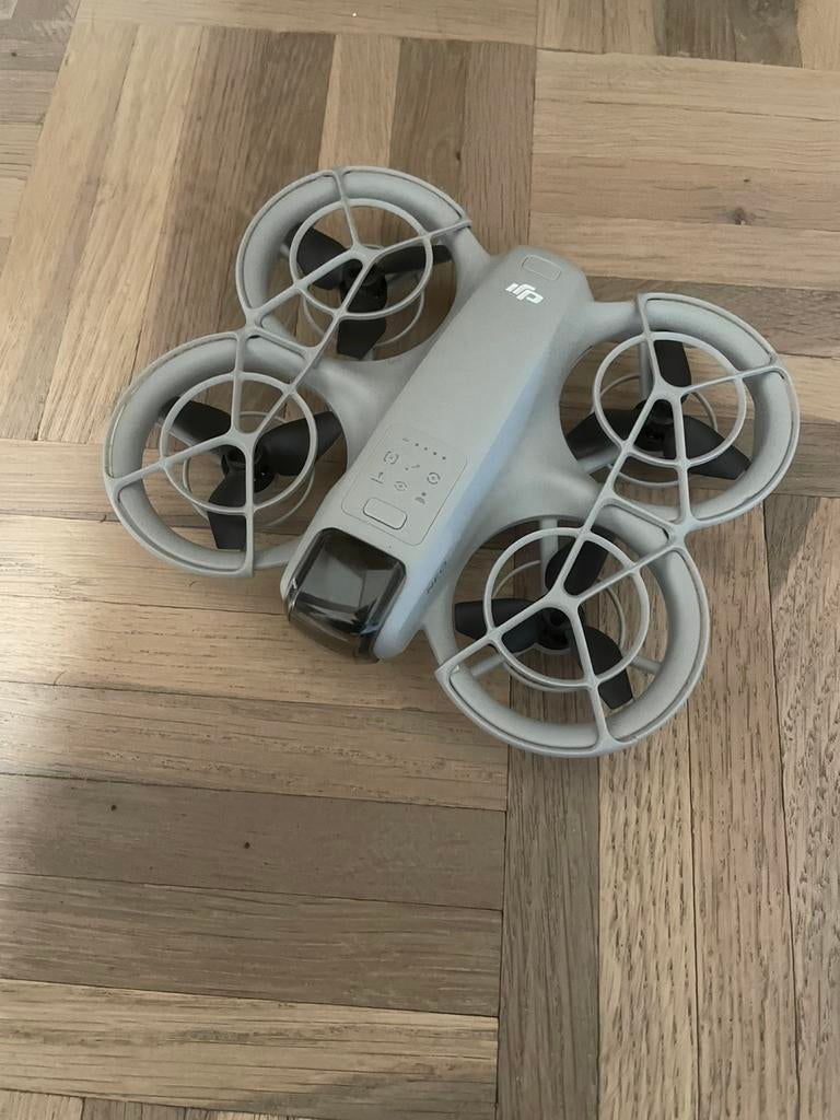 Dji Neo drone, Audio, Tv en Foto, Drones, Ophalen of Verzenden, Zo goed als nieuw