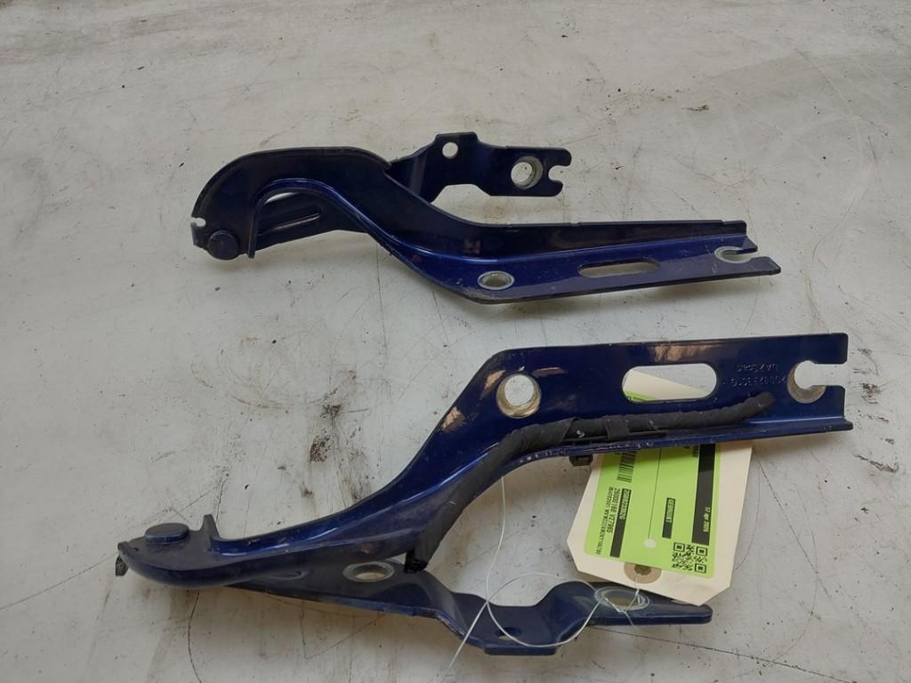 CHARNIERE DE CAPOT Polo VI (AW1) (|2G0823301G|2G0823301D|), Dhr. J. Ham, Volkswagen, Administratie@autoham.nl, Utilisé