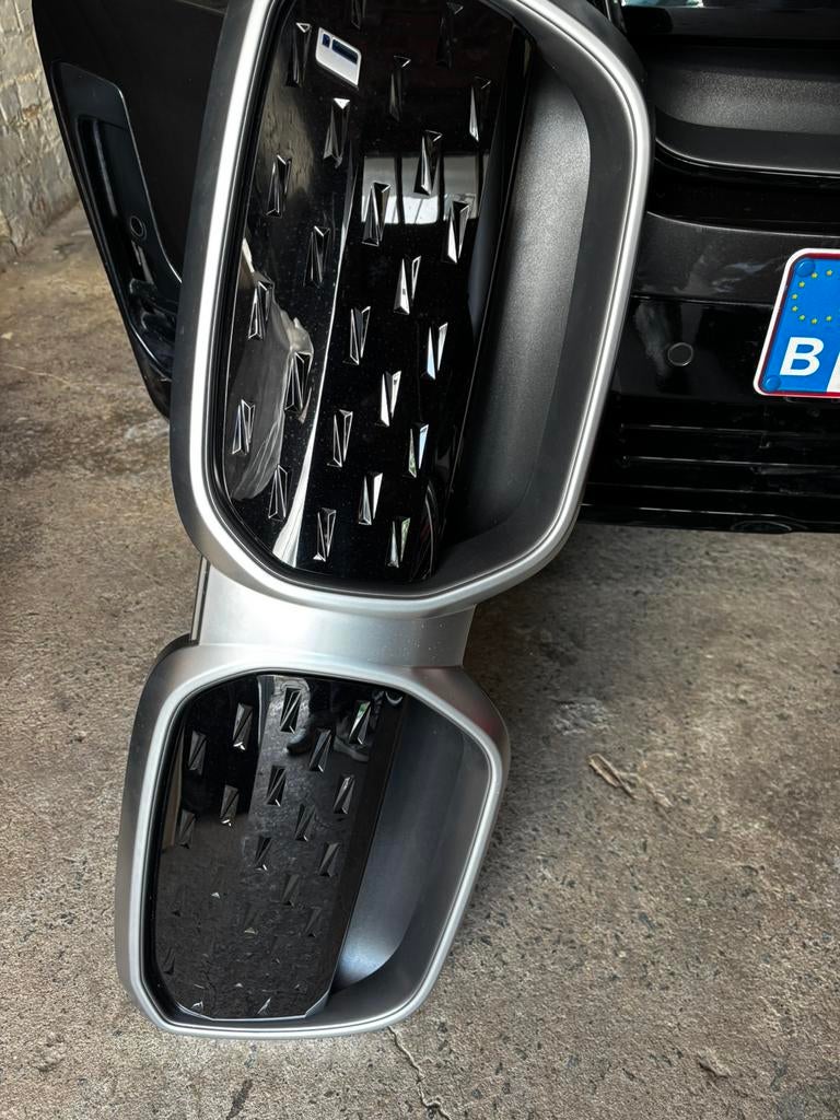 BMW iX3 - nieren /grill - zwart/metall., Ophalen, Voor, Nieuw, Bumper