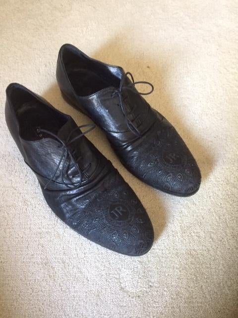Veterschoenen John Richmond zwart, Vêtements | Hommes, Chaussures, John Richmond, Enlèvement ou Envoi, Chaussures à lacets, Porté
