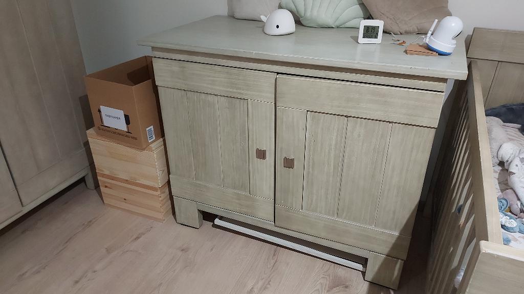 Lage kast babykamer, Kinderen en Baby's, Ophalen, Gebruikt, 50 tot 70 cm, 100 cm of meer