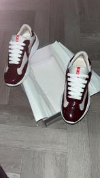 Prada cups, Vêtements | Hommes, Chaussures, Envoi, Comme neuf