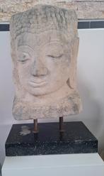 Stenen beeld op staander, Ophalen