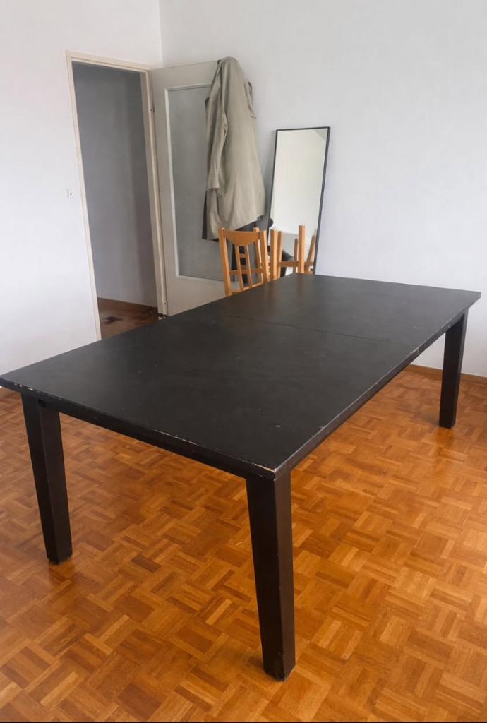 Zwarte massief houten tafel met verlengstukken, Huis en Inrichting, Tafels | Eettafels, Gebruikt, 100 tot 150 cm, 200 cm of meer