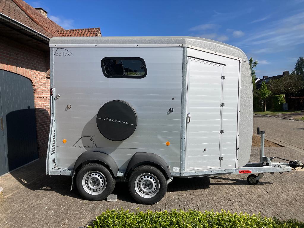 Bockmann Portax in een zo goed als ongebruikte staat!, Ophalen, Zo goed als nieuw, Aluminium, 2-paards trailer