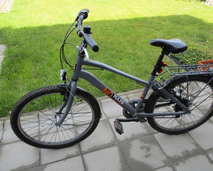 jongensfiets ( nieuwe banden voor en achter ), Fietsen en Brommers, Fietsen | Jongens, Gebruikt, 26 inch of meer, Versnellingen