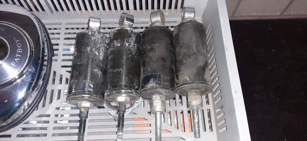 Set schokbrekers schokdempers harley softail twincam, Ophalen