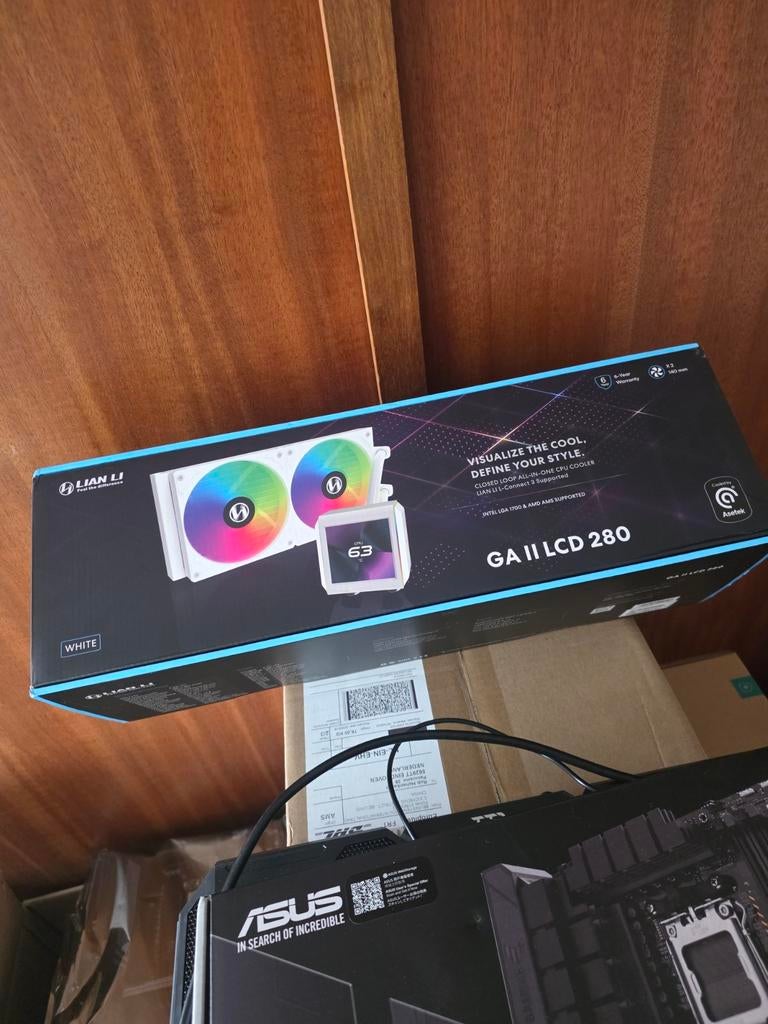 Lian Li Galahad LCD + Strimer, Computers en Software, Ophalen of Verzenden