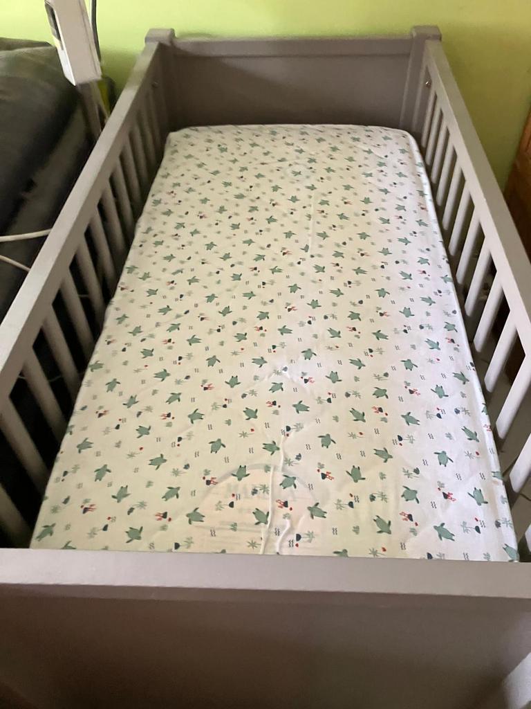 Babybed Quax, Kinderen en Baby's, Ophalen, Zo goed als nieuw, Jongetje of Meisje