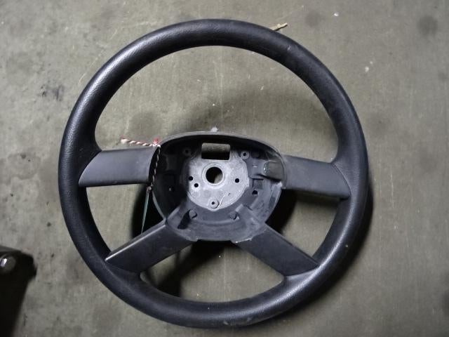 VOLANT DIRECTION Volkswagen Polo IV (9N1 / 2/3), Volkswagen, Mevr. I. Hauben, Utilisé, Rue de l'Espoir 34 34
4030  GRIVEGNÉE, BE